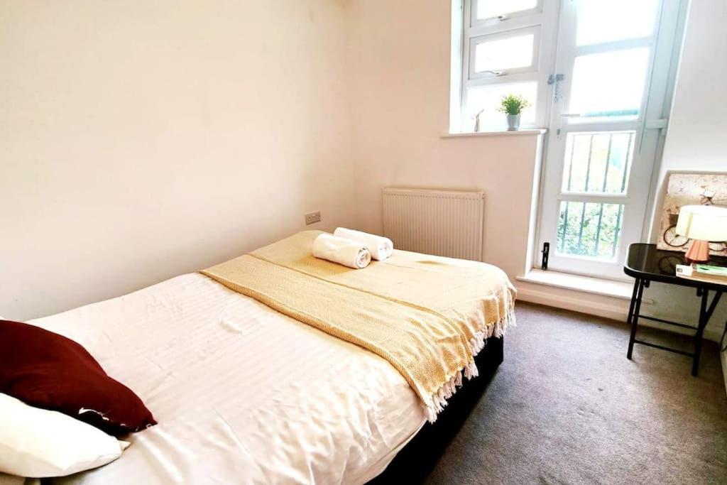 Aldgate Flats In E1. Apartment Londra Exterior foto